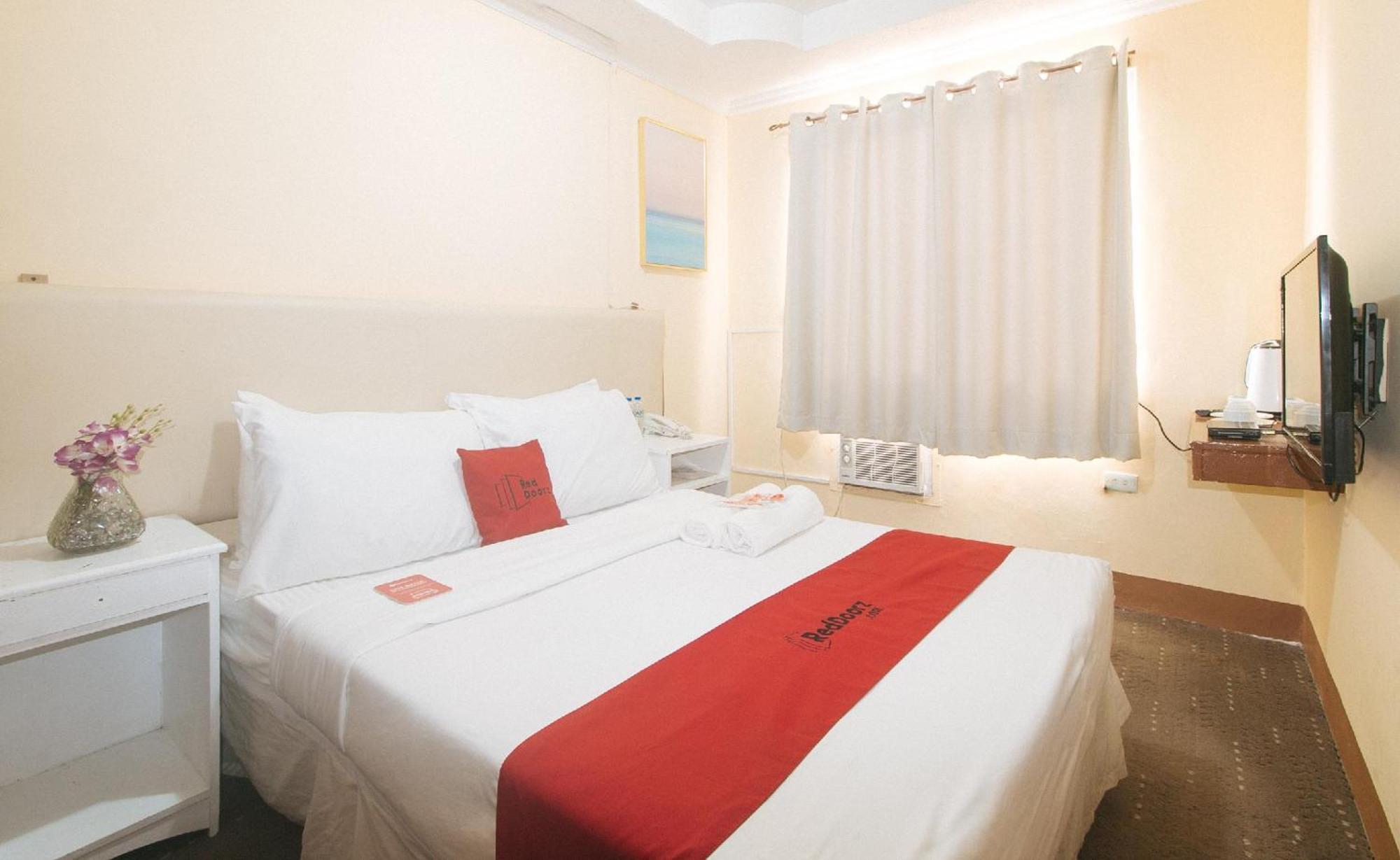 Reddoorz Premium At The Grand Peninsula Suites Balanga Buitenkant foto