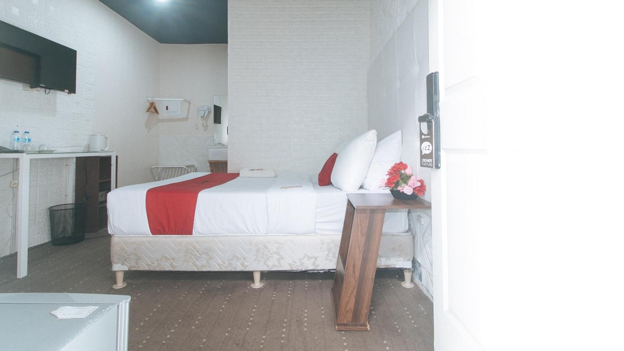 Reddoorz Premium At The Grand Peninsula Suites Balanga Buitenkant foto